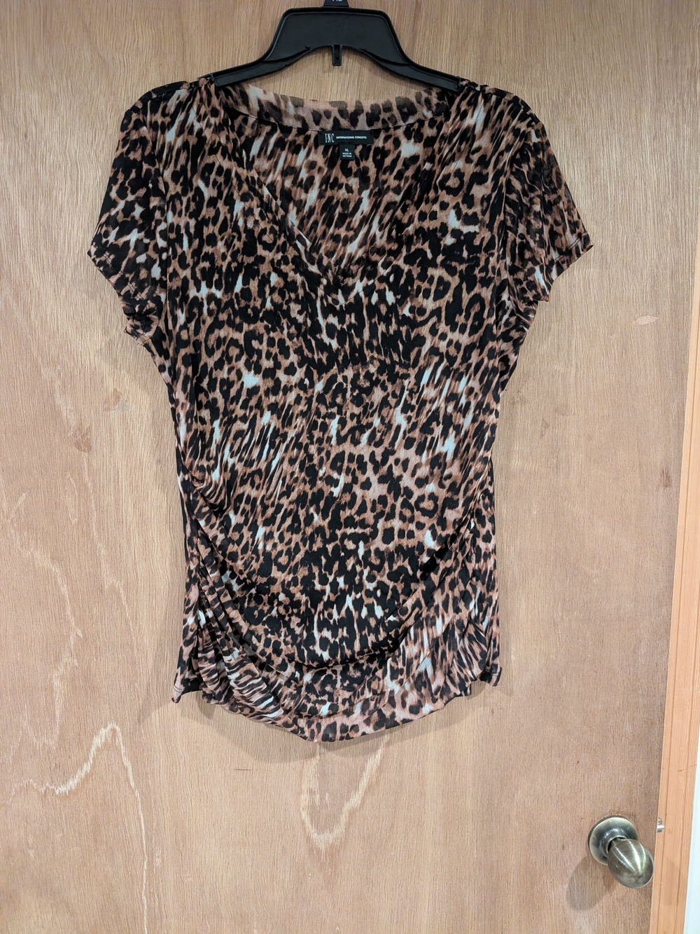 Leopard Print Short Sleeve V-Neck Top - Brown